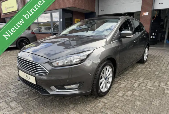 1.0 Titanium AUTOMAAT*NAVI*CRUISE*PDC*CLIMA*