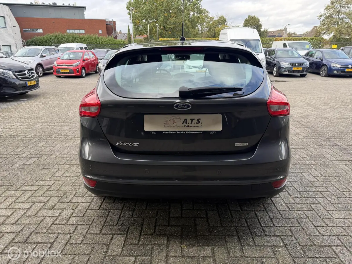 1.0 Titanium AUTOMAAT*NAVI*CRUISE*PDC*CLIMA*