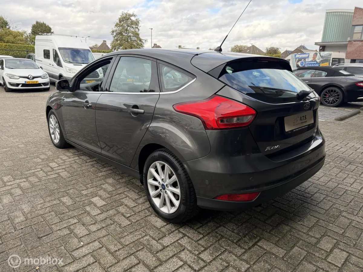 1.0 Titanium AUTOMAAT*NAVI*CRUISE*PDC*CLIMA*