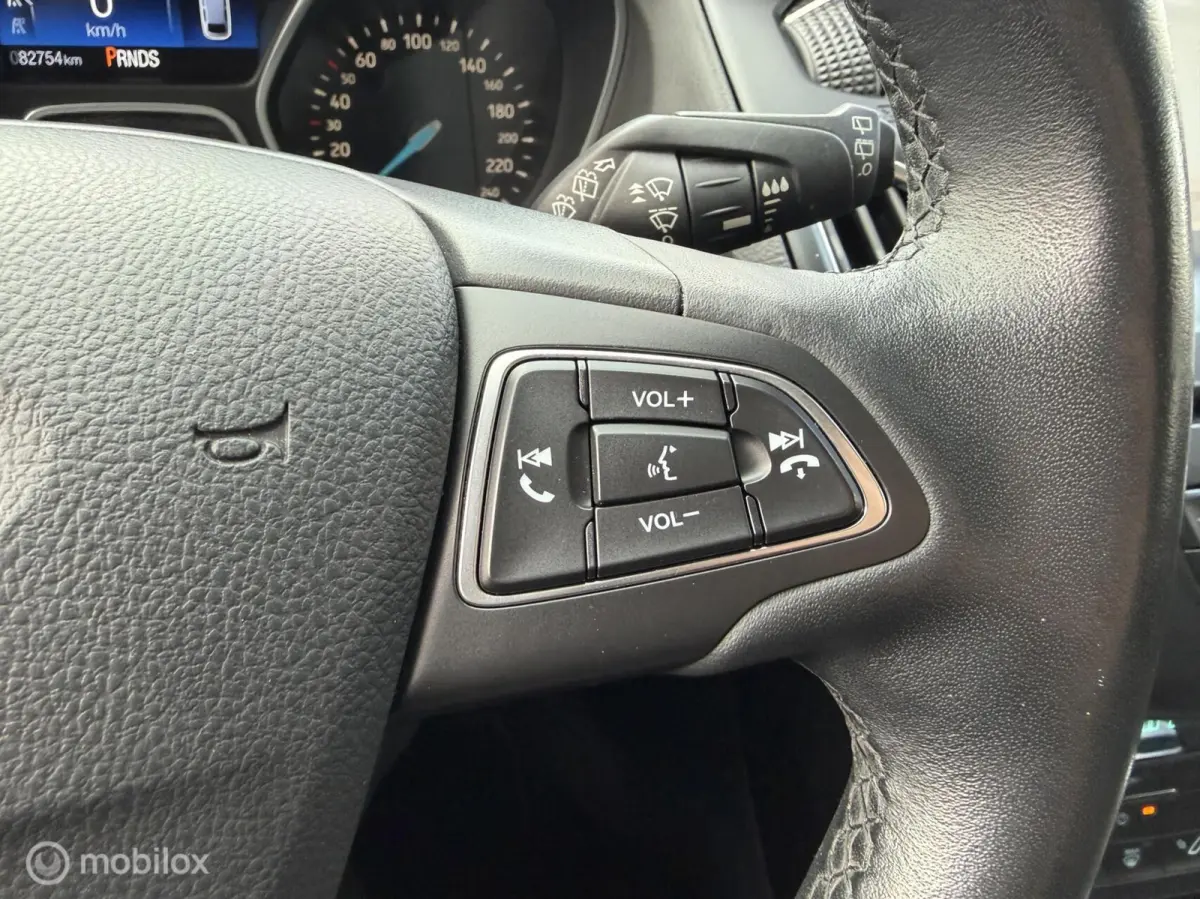 1.0 Titanium AUTOMAAT*NAVI*CRUISE*PDC*CLIMA*