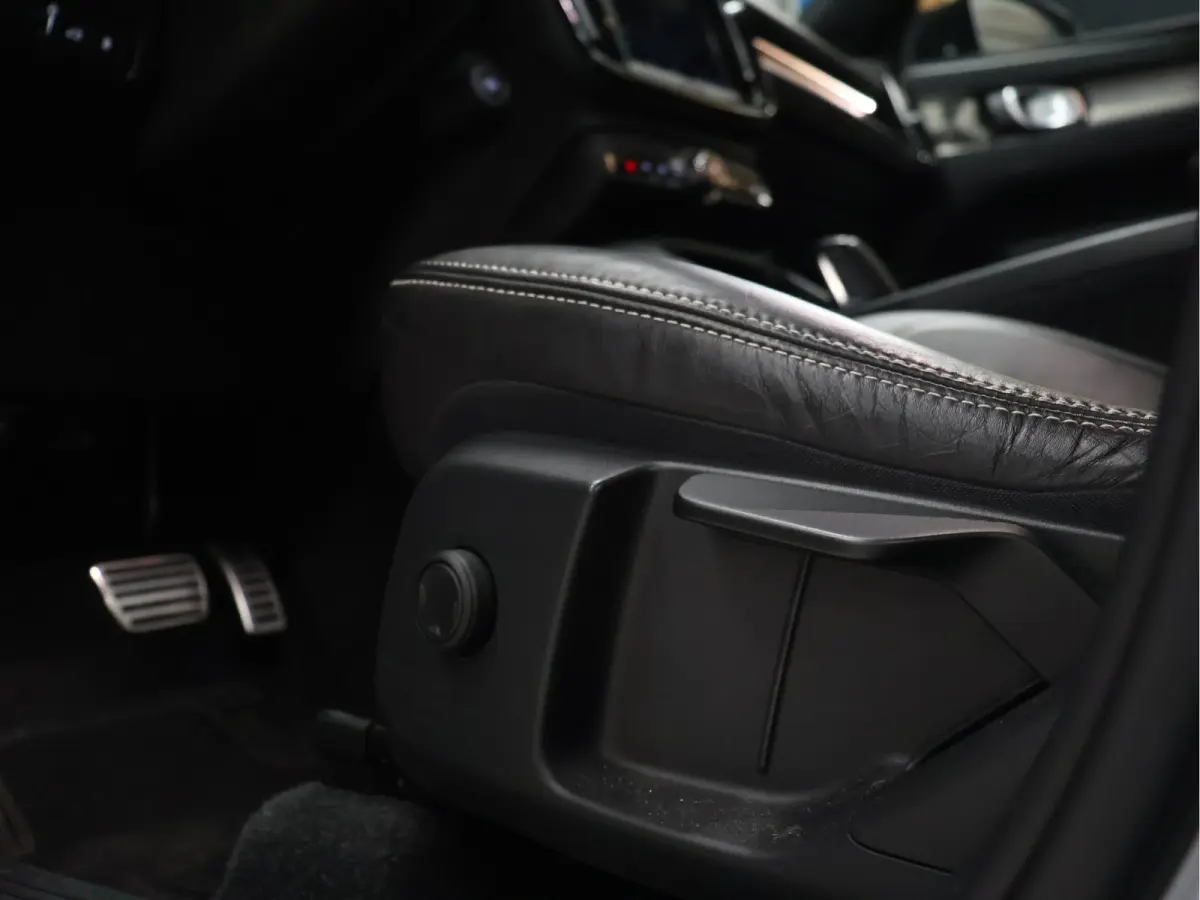 1.5 T5 Inscription [SCHUIFKANTELDAK, ADAPTIVE CRUISE CONTROL, APPLE CARPLAY, ANDROID, HARMAN/KARDON, STOELVERWARMING, STUURVERWARMING, CAMERA V+A, DIGITAL DASH, HALF ALCANTARA, ELEKTRISCHE A