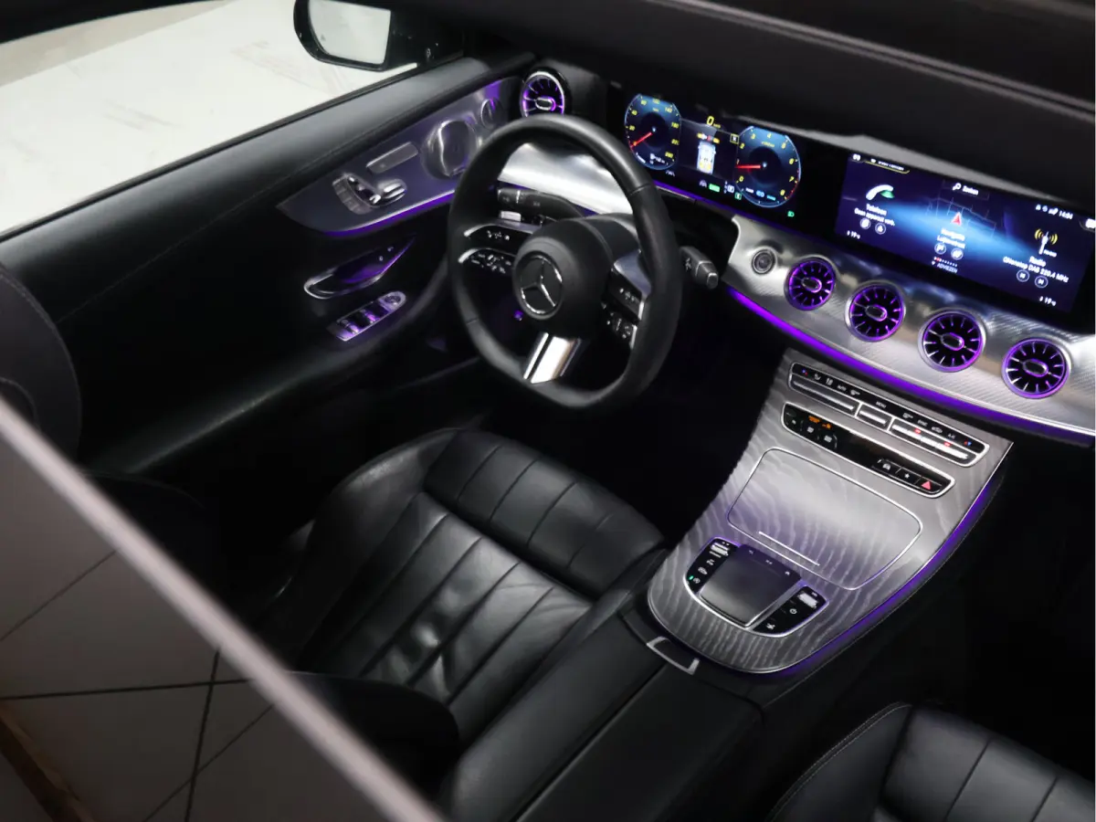 200 AMG Sport FULL OPTION [SCHUIFKANTELDAK, BURMESTER, ADAPTIVE CRUISE, APPLE CARPLAY, ANDROID, SFEERVERLICHTING, MEMORYSEATS, STOELVERWARMING, HEADUP DISPLAY, CAMERA V+A, DIGITAL DASH, ELEK