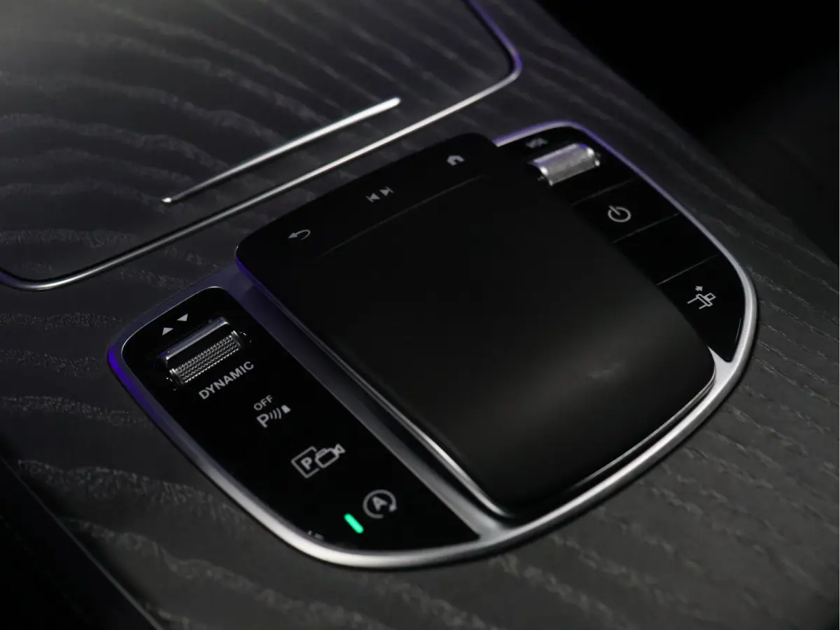 200 AMG Sport FULL OPTION [SCHUIFKANTELDAK, BURMESTER, ADAPTIVE CRUISE, APPLE CARPLAY, ANDROID, SFEERVERLICHTING, MEMORYSEATS, STOELVERWARMING, HEADUP DISPLAY, CAMERA V+A, DIGITAL DASH, ELEK