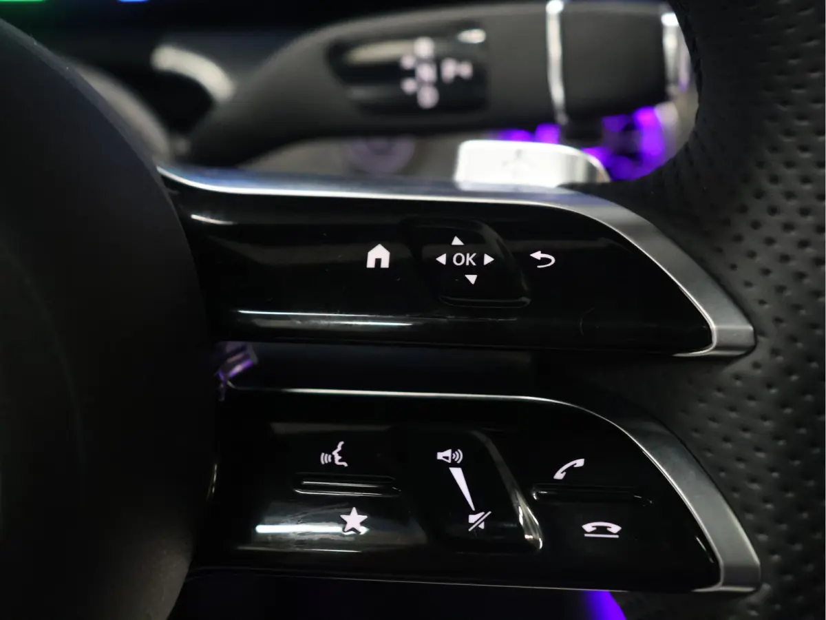 200 AMG Sport FULL OPTION [SCHUIFKANTELDAK, BURMESTER, ADAPTIVE CRUISE, APPLE CARPLAY, ANDROID, SFEERVERLICHTING, MEMORYSEATS, STOELVERWARMING, HEADUP DISPLAY, CAMERA V+A, DIGITAL DASH, ELEK