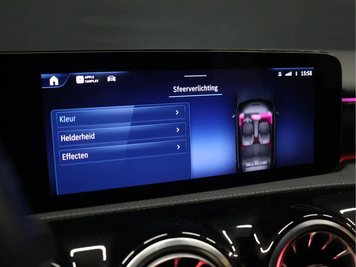 180 Luxury Line [ADAPTIVE CRUISE, APPLE CARPLAY, ANDROID, STOELVERWARMING, DIGITAL DASH, LEDER, LED, BLUETOOTH, NAVIGATIE, CLIMATE CONTROL, NIEUWSTAAT]
