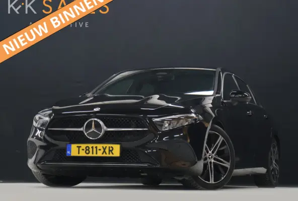 180 Luxury Line [ADAPTIVE CRUISE, APPLE CARPLAY, ANDROID, STOELVERWARMING, DIGITAL DASH, LEDER, LED, BLUETOOTH, NAVIGATIE, CLIMATE CONTROL, NIEUWSTAAT]