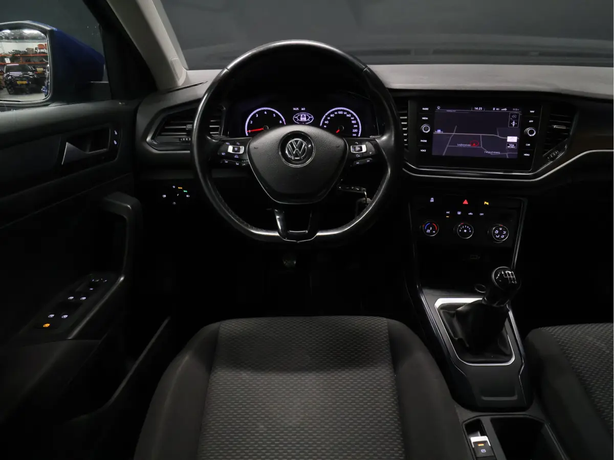 1.0 TSI [APPLE CARPLAY, CRUISE CONTROL, ANDROID, PDC V+A, NAVIGATIE, BLUETOOTH, CLIMATE CONTROL, MUILTIFUNCTIONEEL STUURWIEL, RADIO NIEUWSTAAT]