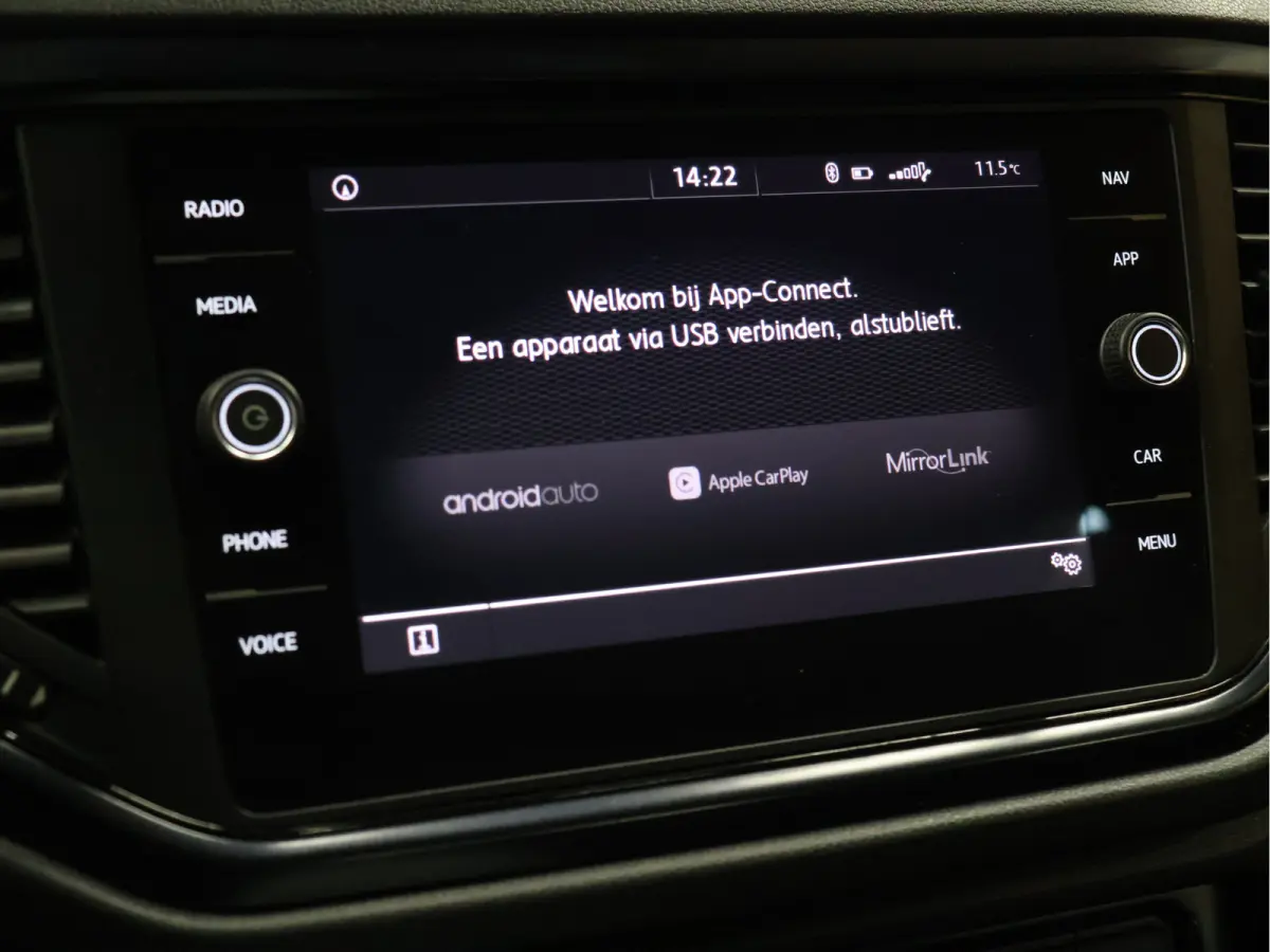 1.0 TSI [APPLE CARPLAY, CRUISE CONTROL, ANDROID, PDC V+A, NAVIGATIE, BLUETOOTH, CLIMATE CONTROL, MUILTIFUNCTIONEEL STUURWIEL, RADIO NIEUWSTAAT]