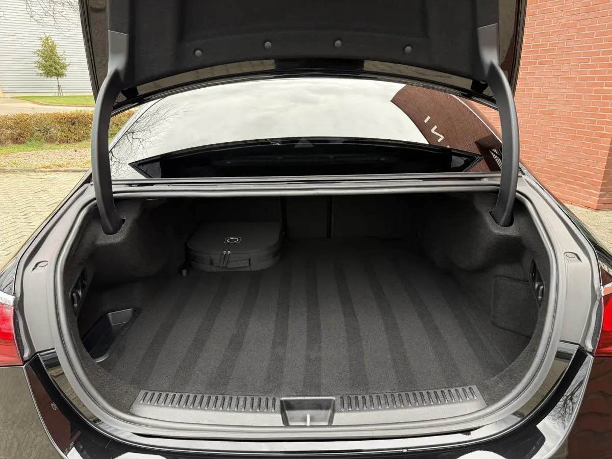 300 e 4MATIC Exclusive Line Luchtvering FULL PPF