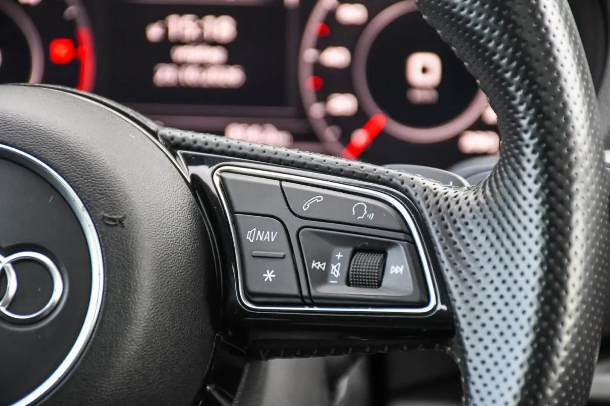 2.0 TDI S-Line Plus Pano Standkachel