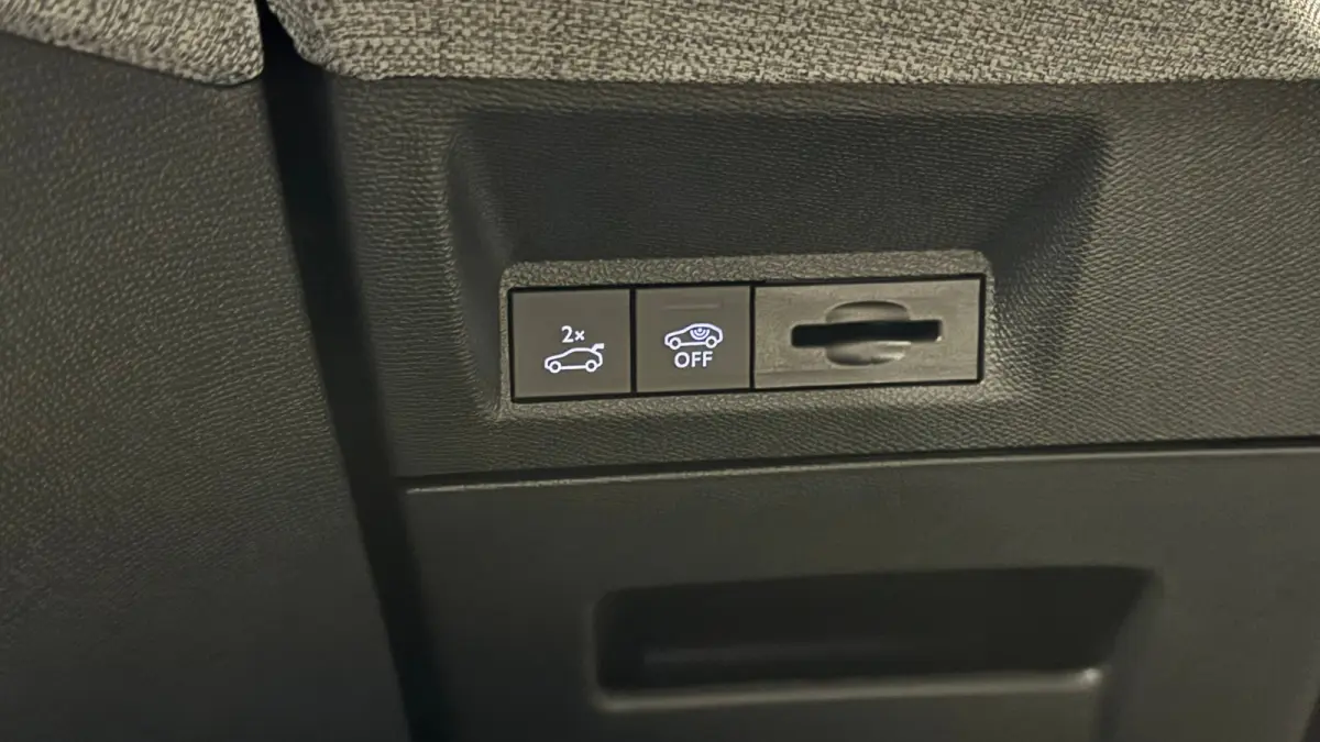 GT | Adaptieve cruise control met Stop&Go functie | LED 3D-achterlichten | Pack Safety Plus
