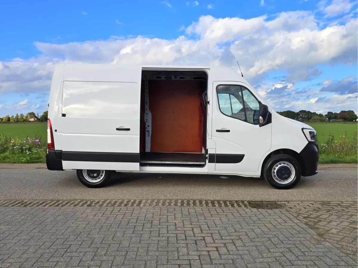 T35 2.3 dCi 135 L2H2 Work Edition - 136 Pk - Euro 6
