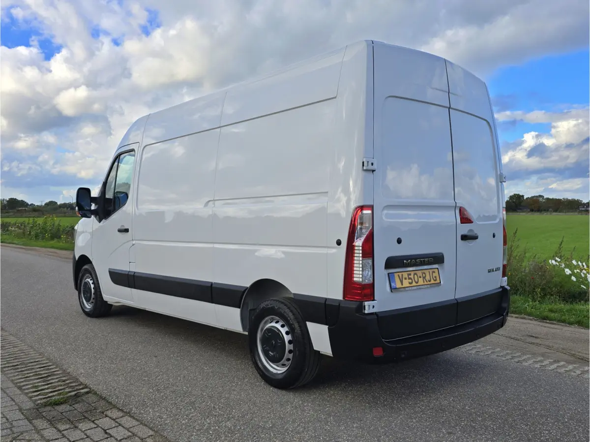 T35 2.3 dCi 135 L2H2 Work Edition - 136 Pk - Euro 6