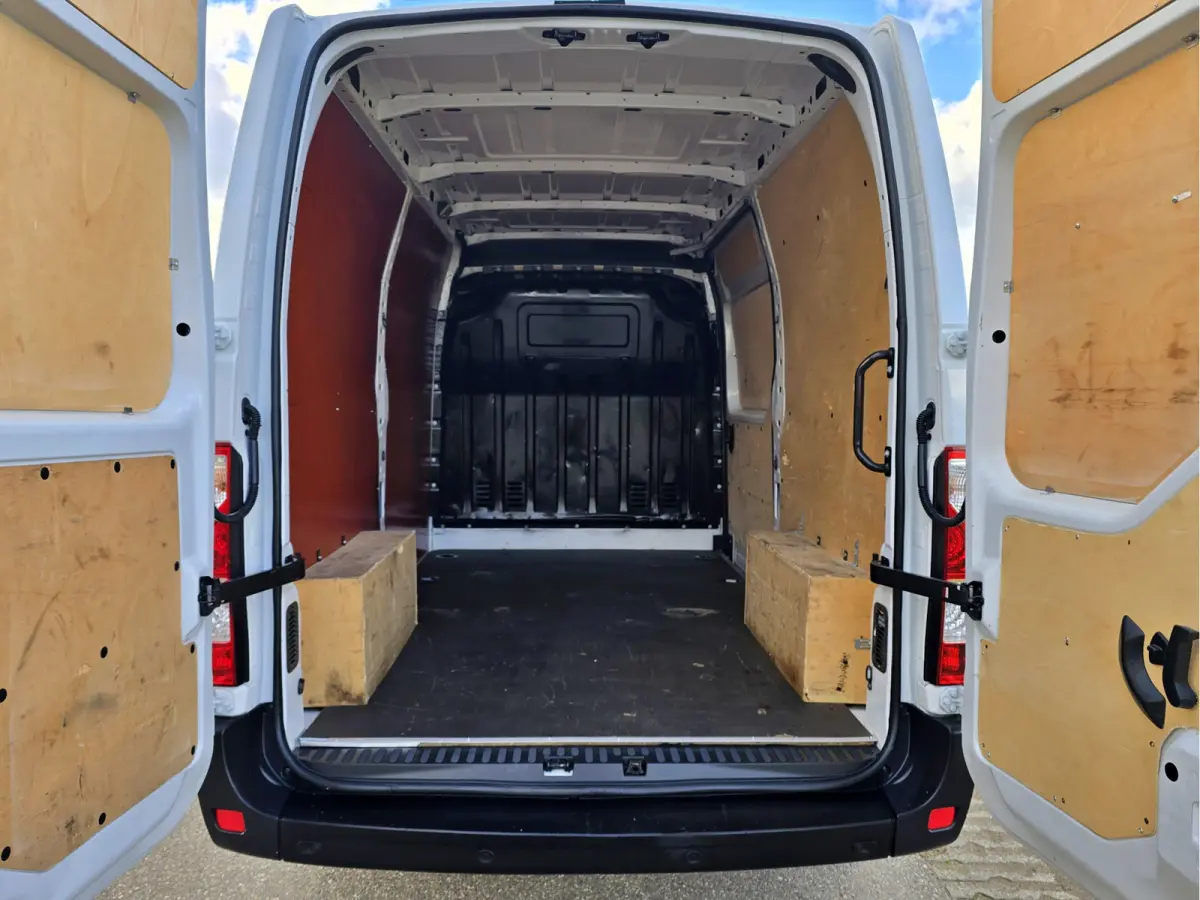 T35 2.3 dCi 135 L2H2 Work Edition - 136 Pk - Euro 6