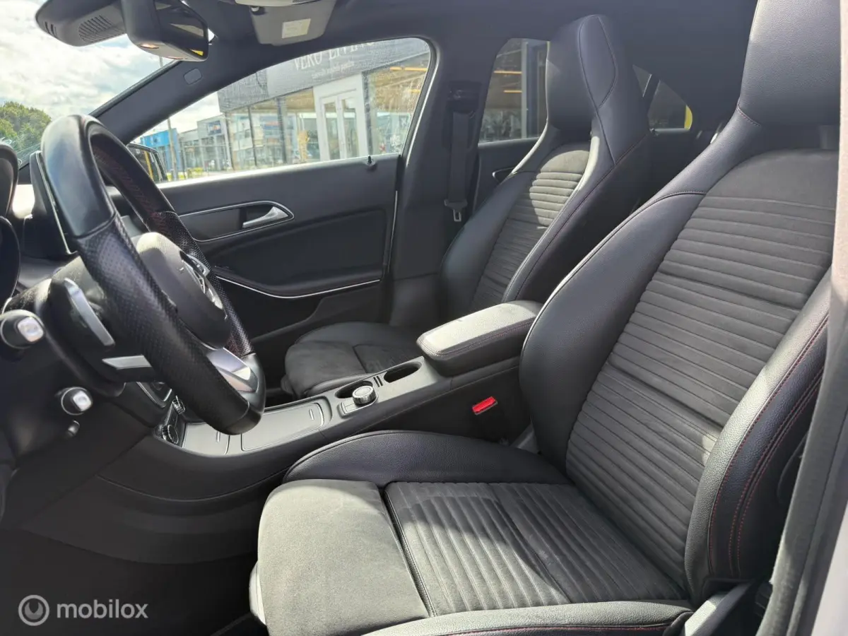 180 Business Solution AMG Panoramadak 103209 km