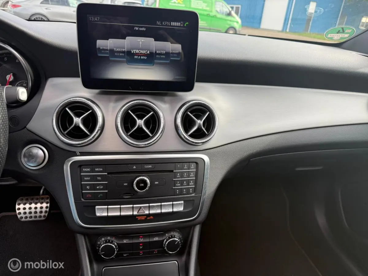 180 Business Solution AMG Panoramadak 103209 km