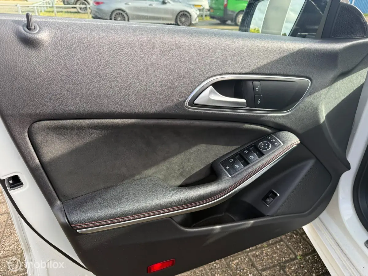 180 Business Solution AMG Panoramadak 103209 km