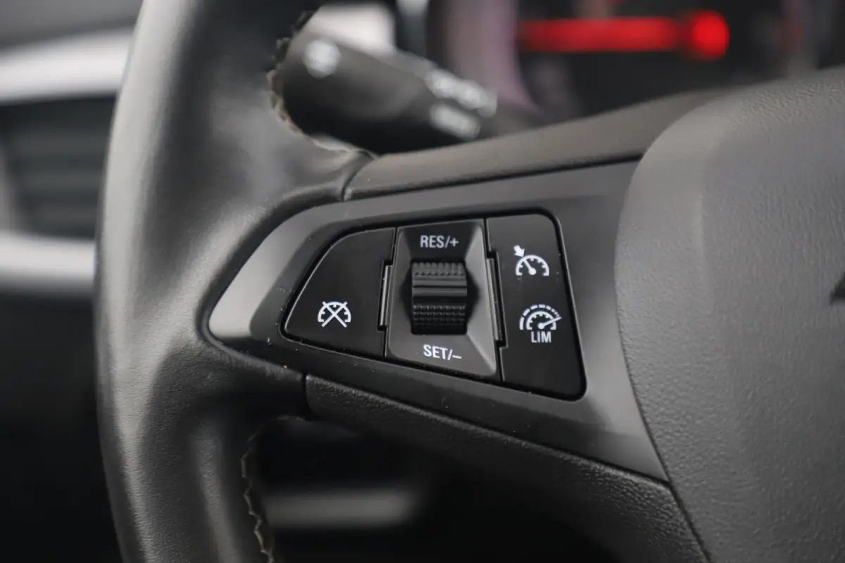 1.2 Edition 110PK Navigatie Carplay Android LMV Airco Cruise Control