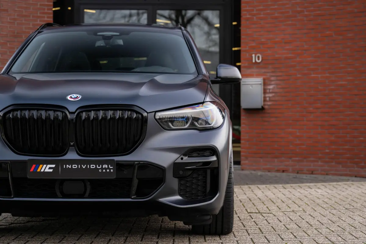 xDrive45e M-Sport Bowers & Wilkins M-Seats Carbon