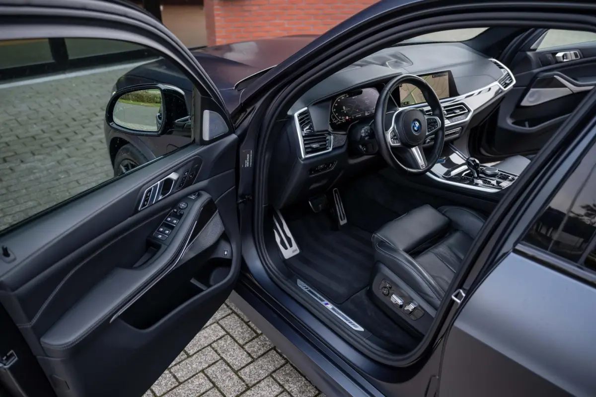 xDrive45e M-Sport Bowers & Wilkins M-Seats Carbon