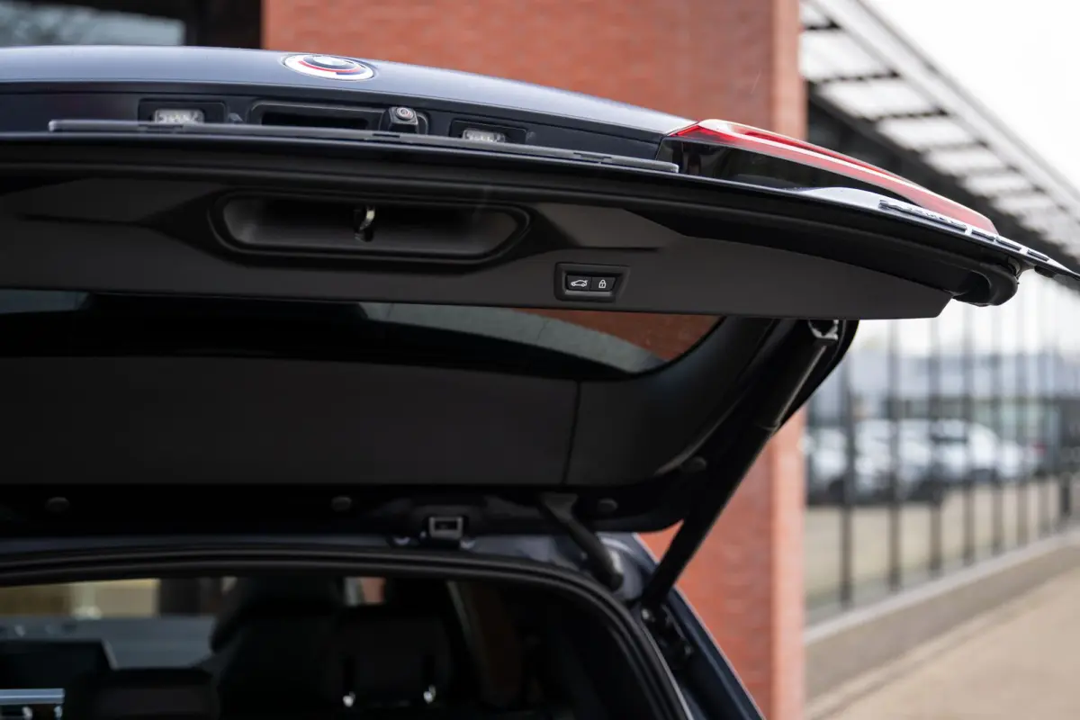 xDrive45e M-Sport Bowers & Wilkins M-Seats Carbon