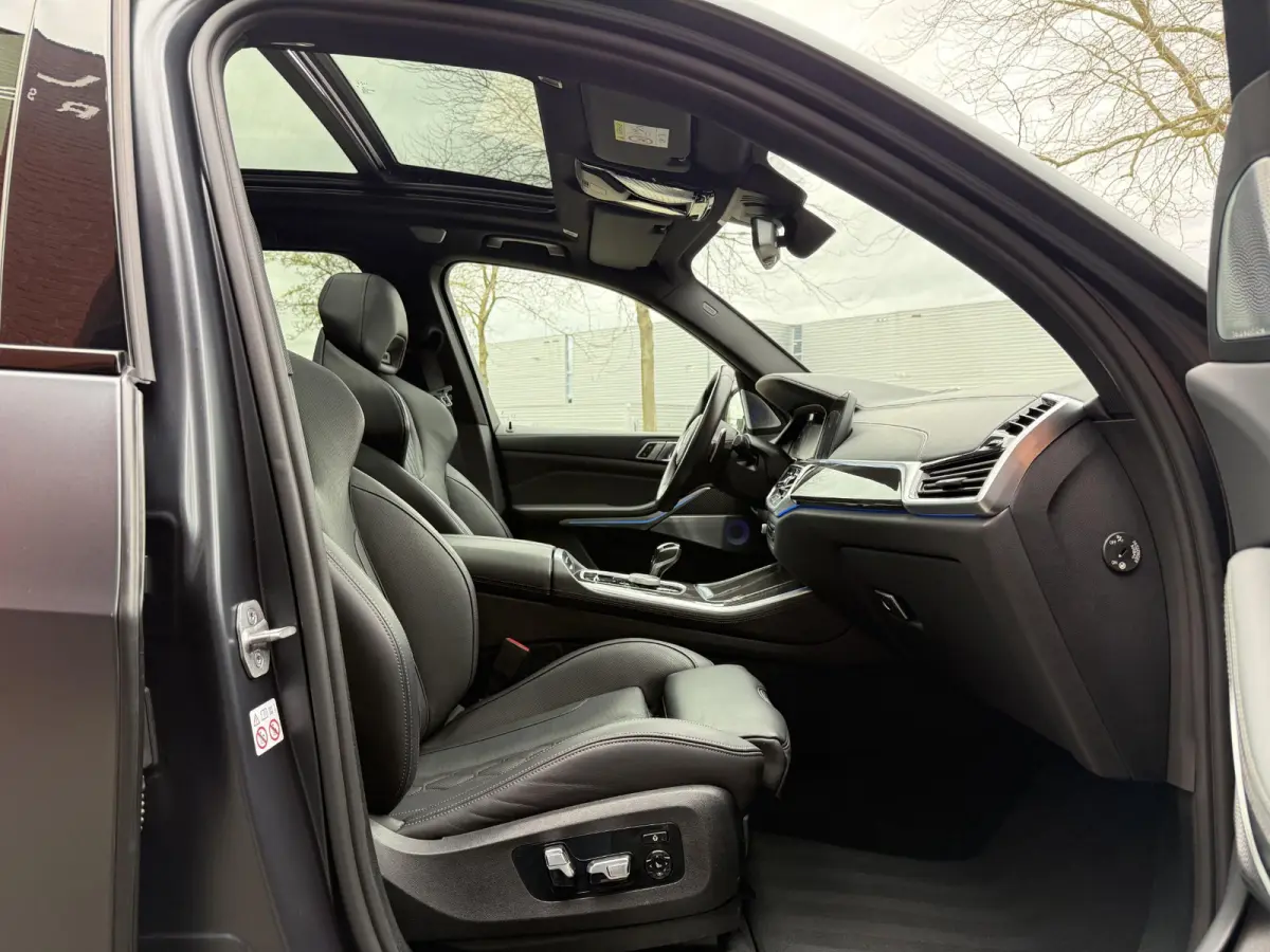 xDrive45e M-Sport Bowers & Wilkins M-Seats Carbon