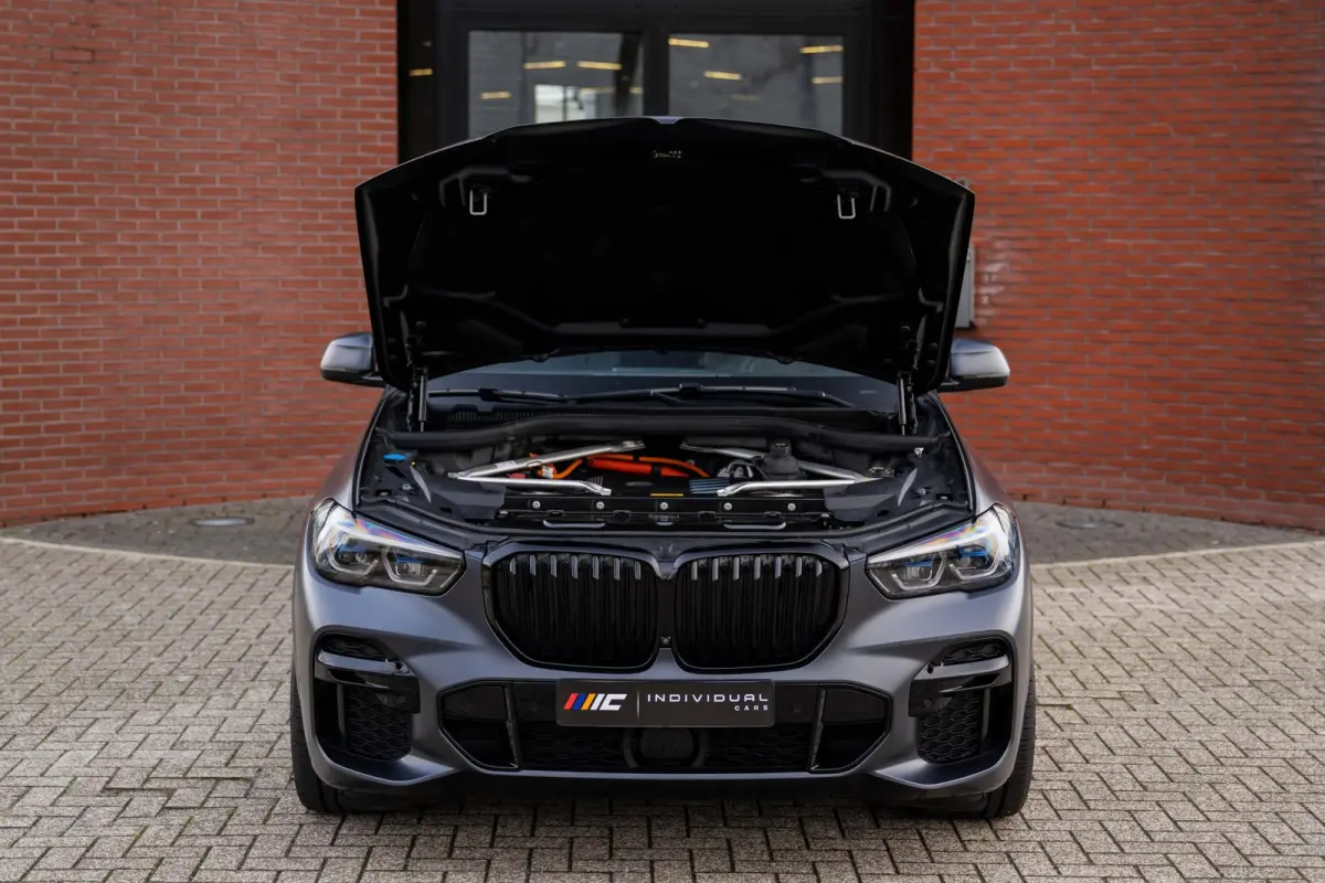 xDrive45e M-Sport Bowers & Wilkins M-Seats Carbon