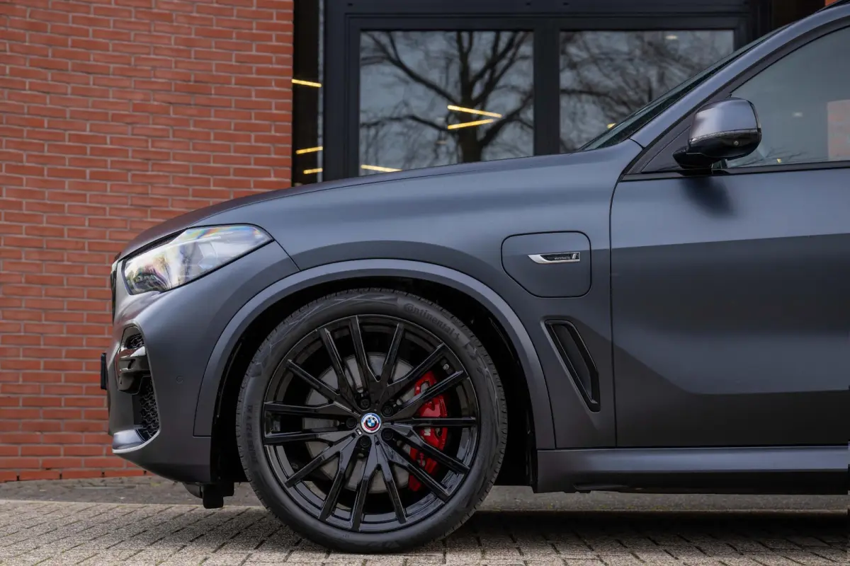 xDrive45e M-Sport Bowers & Wilkins M-Seats Carbon