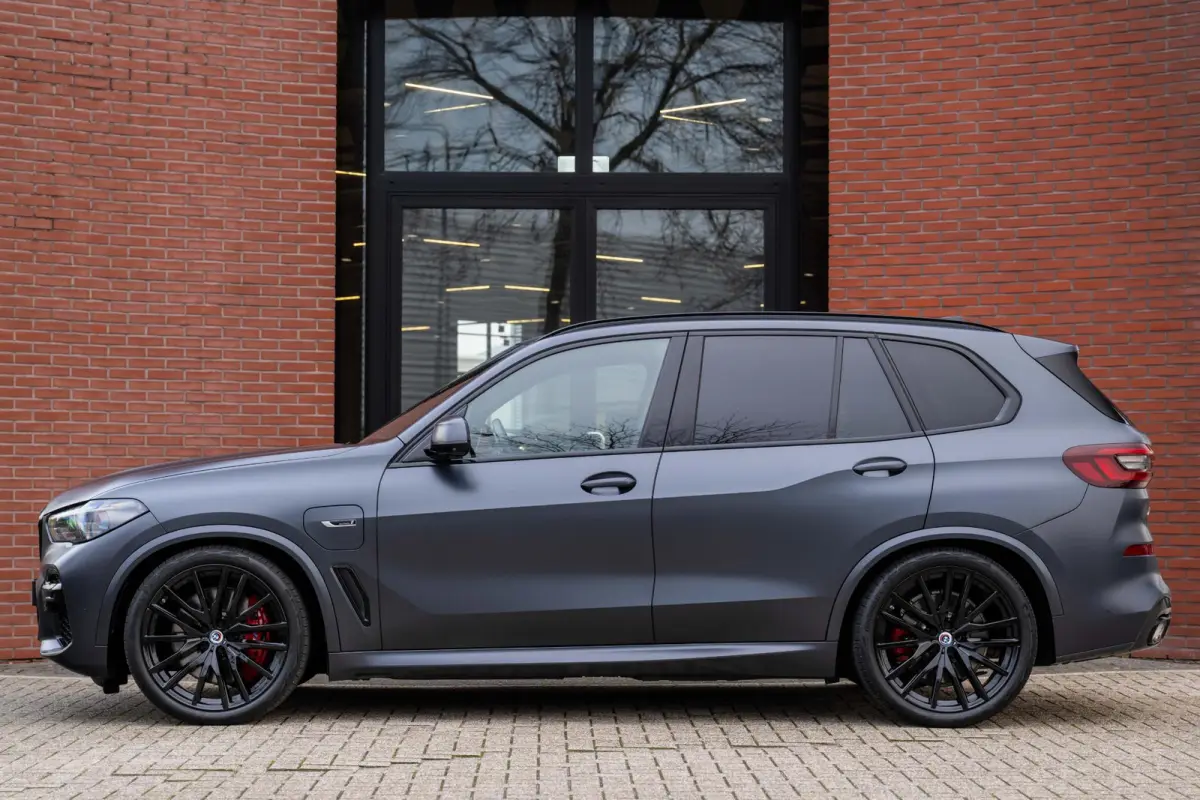 xDrive45e M-Sport Bowers & Wilkins M-Seats Carbon