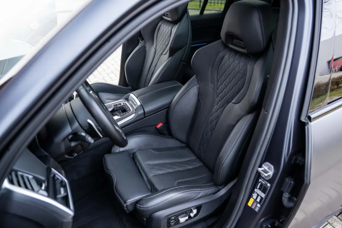 xDrive45e M-Sport Bowers & Wilkins M-Seats Carbon