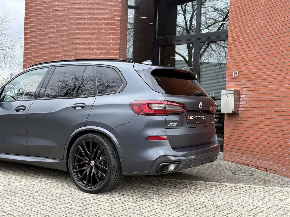 xDrive45e M-Sport Bowers & Wilkins M-Seats Carbon