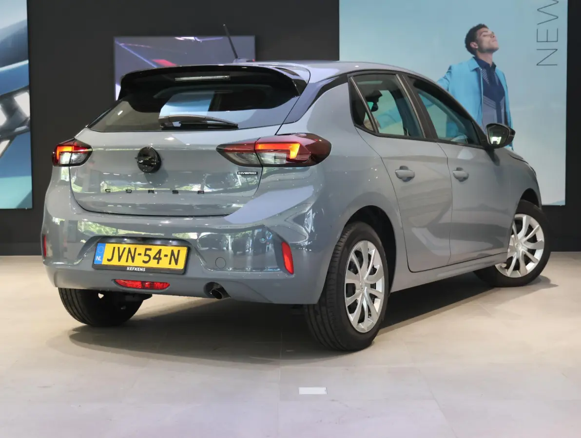 Edition Hybrid 110 pk Automaat | Tot 8 jaar Garantie | Apple Carplay/Android Auto | Achteruitrijcamera | Airco | Parkeersensoren rondom | Dodehoekbewaking