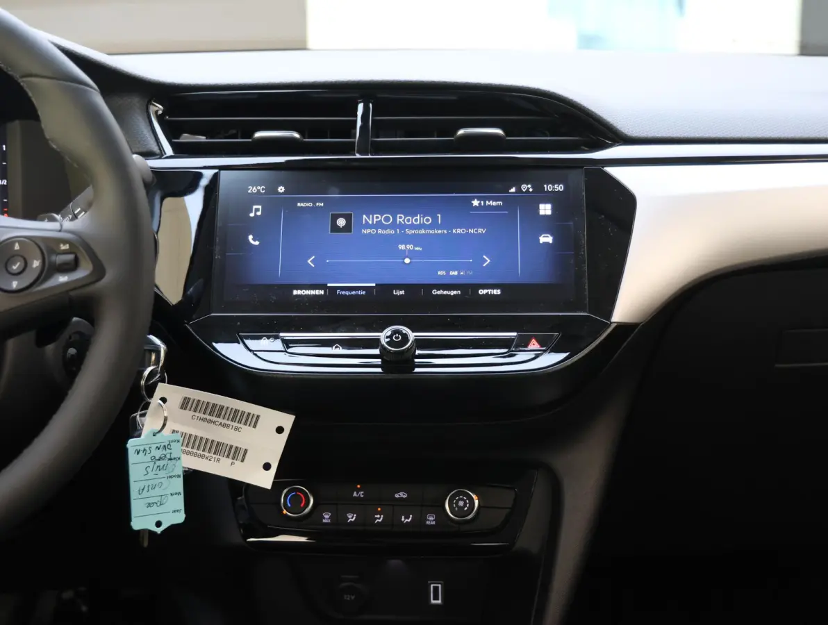 Edition Hybrid 110 pk Automaat | Tot 8 jaar Garantie | Apple Carplay/Android Auto | Achteruitrijcamera | Airco | Parkeersensoren rondom | Dodehoekbewaking