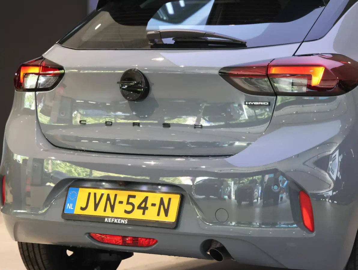 Edition Hybrid 110 pk Automaat | Tot 8 jaar Garantie | Apple Carplay/Android Auto | Achteruitrijcamera | Airco | Parkeersensoren rondom | Dodehoekbewaking