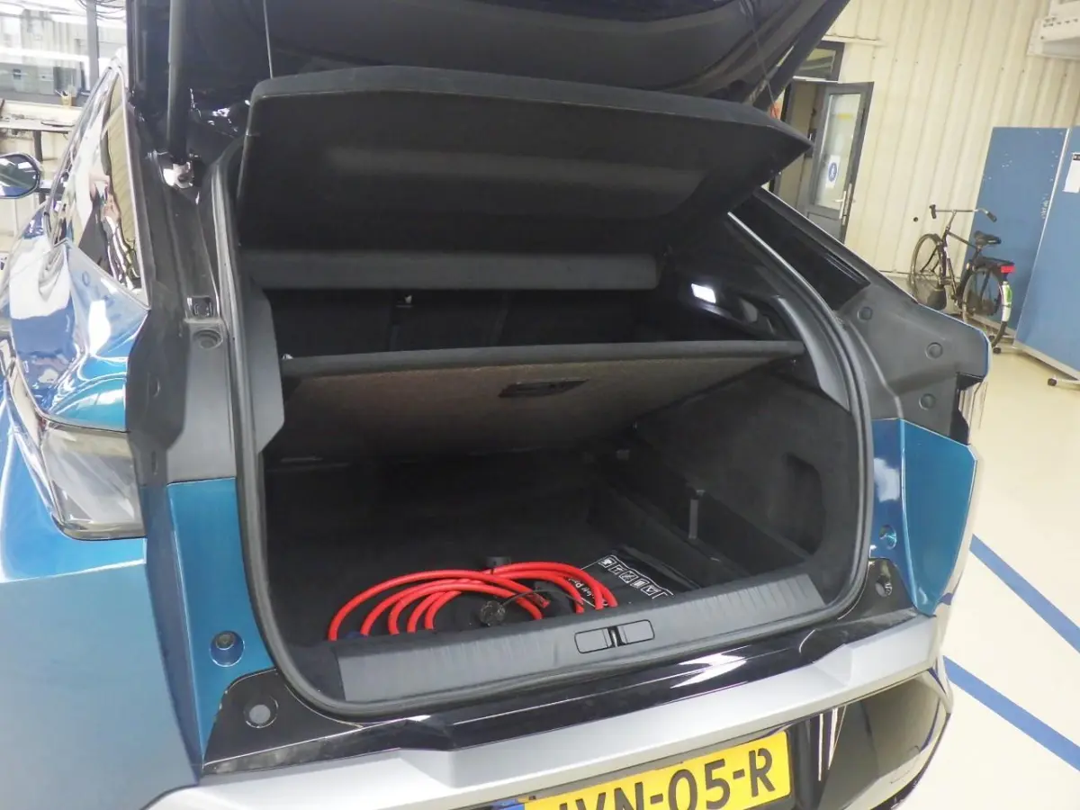 GT Avantage 210 73 kWh Tot 8 Jaar Garantie! | Schuif-/Kanteldak | Massage | Warmtepomp | Elektr. Stoelen | LED-Matrix | Adaptive Cruise | Stoelverwarming | !!