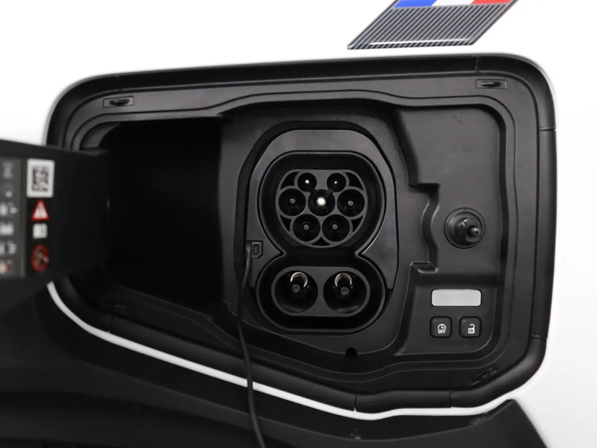 techno 150 pk comfort range | pack winter premium | motorkap zwart |