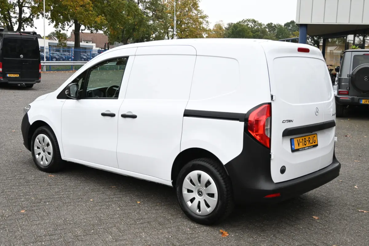 110 CDI L1 Pro 2 Schuifdeuren, Apple Carplay / Android Auto