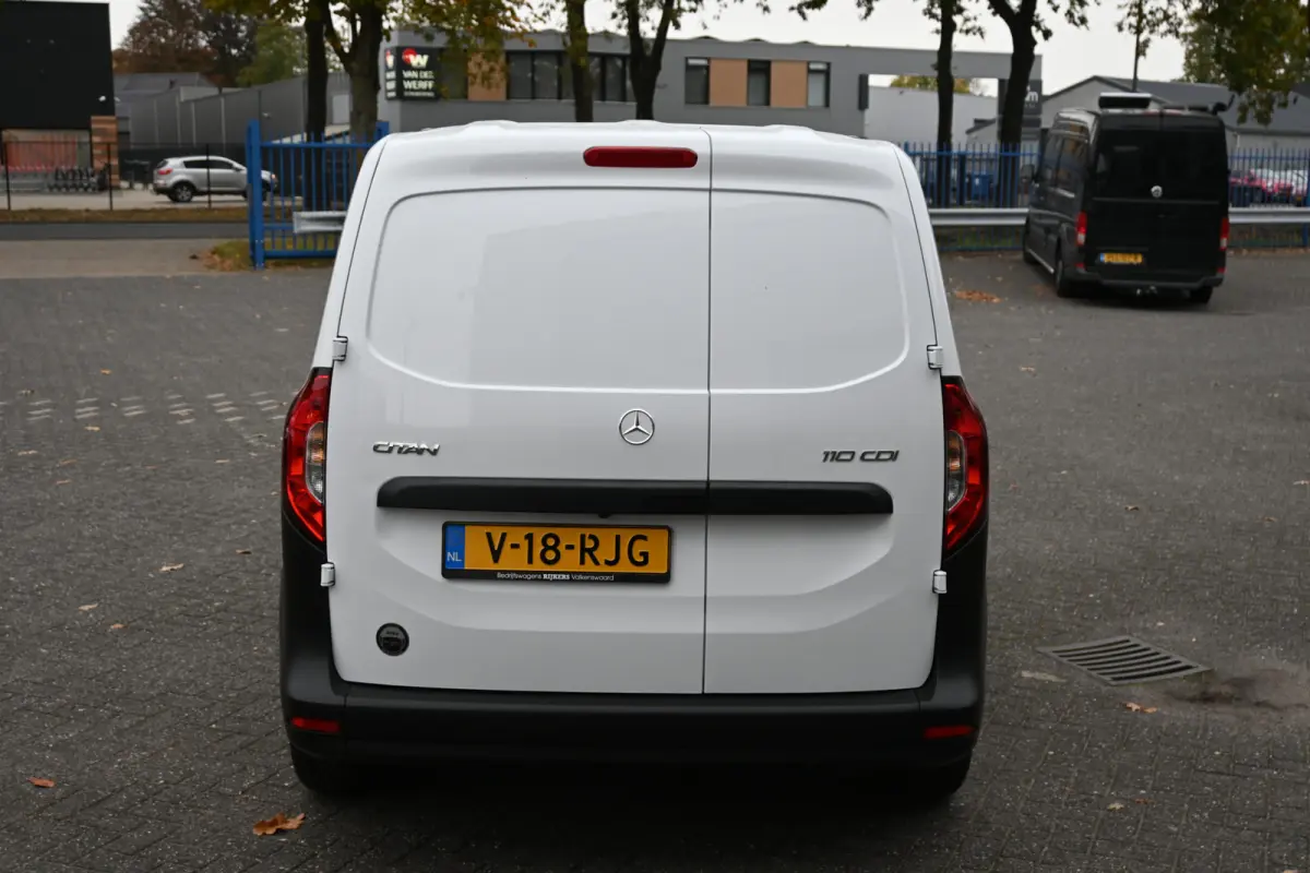 110 CDI L1 Pro 2 Schuifdeuren, Apple Carplay / Android Auto