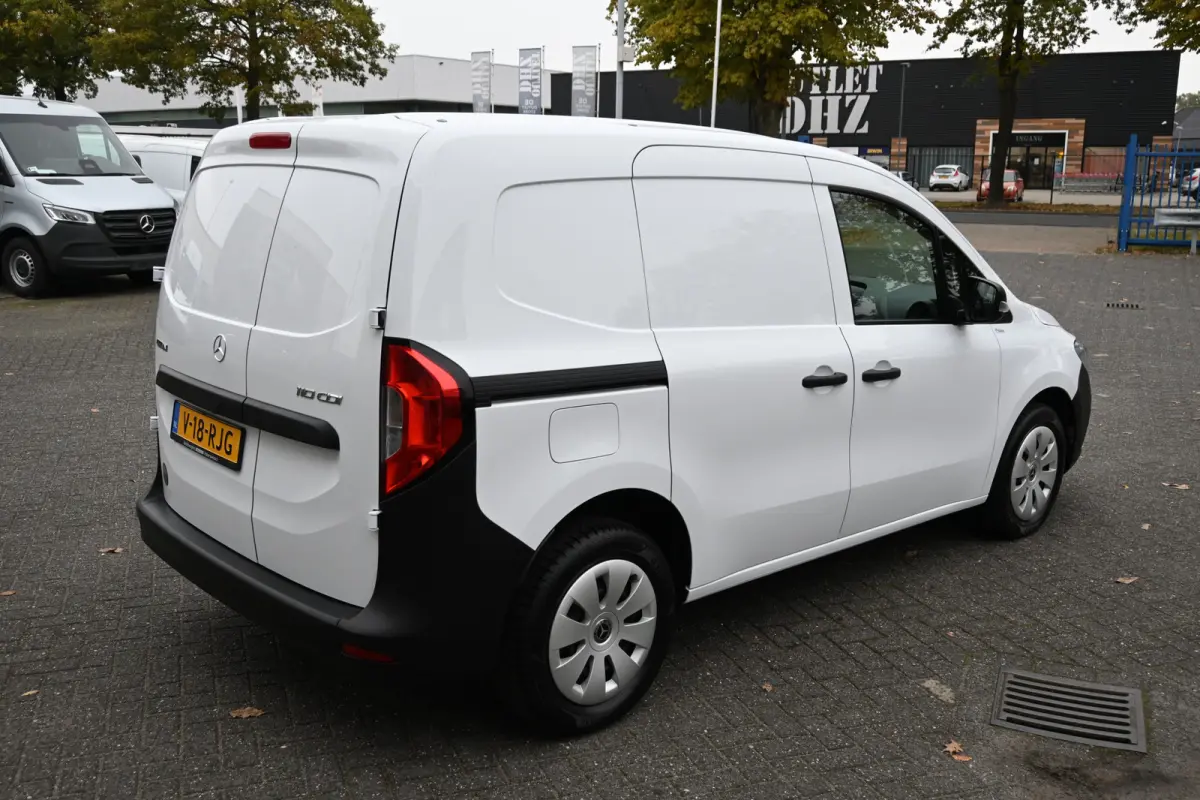 110 CDI L1 Pro 2 Schuifdeuren, Apple Carplay / Android Auto