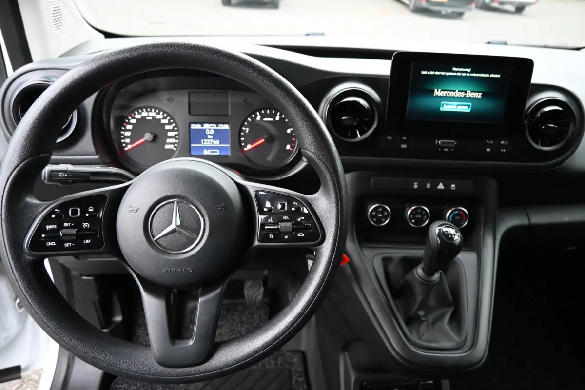 110 CDI L1 Pro 2 Schuifdeuren, Apple Carplay / Android Auto