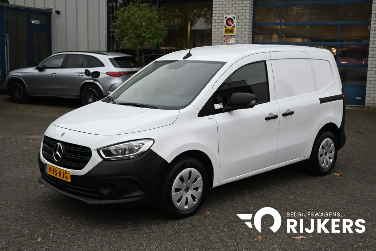 110 CDI L1 Pro 2 Schuifdeuren, Apple Carplay / Android Auto