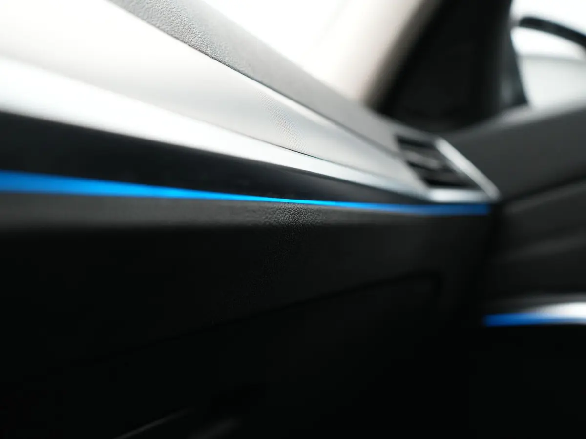330e PHEV 293pk Dealer O.H. | Panodak | Adaptive Cruise | Head Up | 360 Camera | Laser LED | Lederen Sportstoelen Memory & Verwarmd | Sfeerverlichting | BLIS | Keyless | Apple Carplay | Navi
