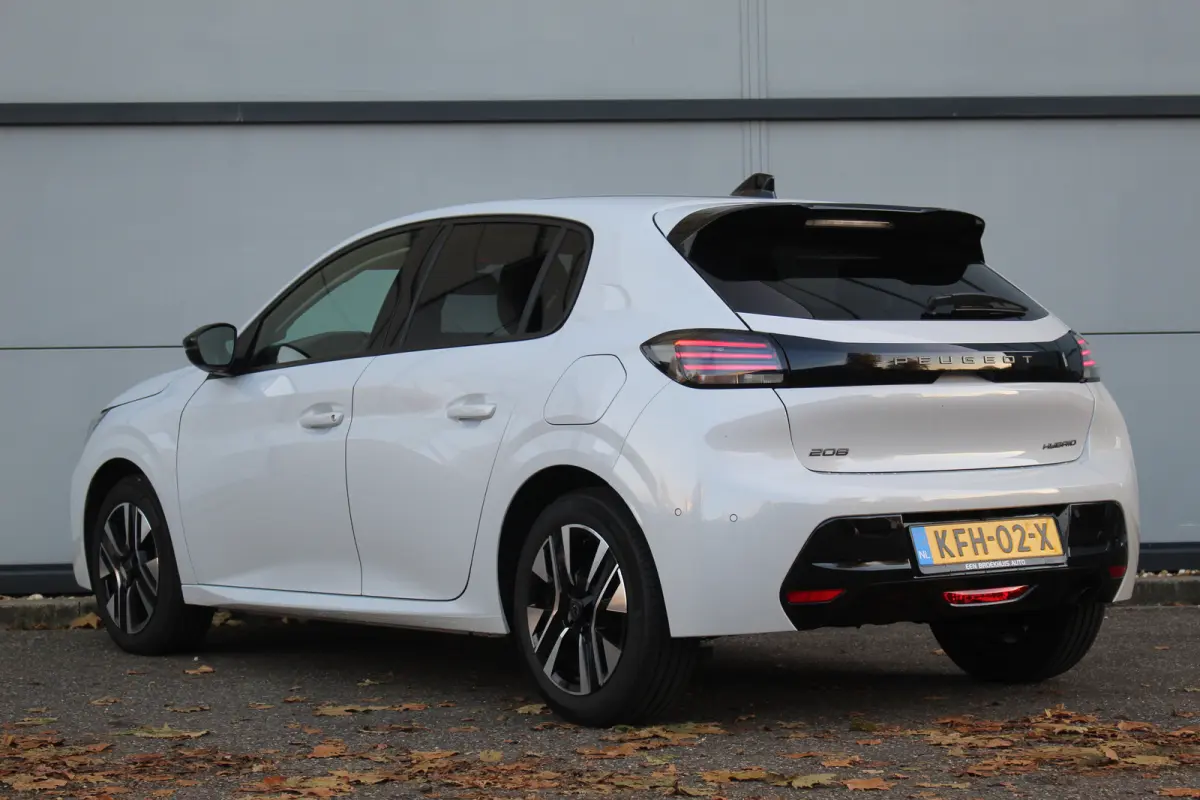 1.2 Hybrid 110 e-DCS6 Allure | Drive Assist | Camera V+A | Dodehoeksens. | Navi | LED | Carplay | Drive Assist | Camera V+A | Dodehoeksens. | Navi | LED | Carplay |