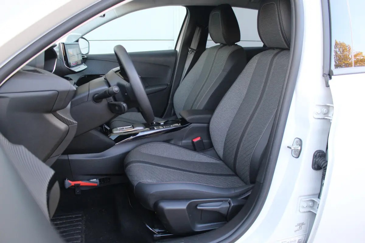 1.2 Hybrid 110 e-DCS6 Allure | Drive Assist | Camera V+A | Dodehoeksens. | Navi | LED | Carplay | Drive Assist | Camera V+A | Dodehoeksens. | Navi | LED | Carplay |