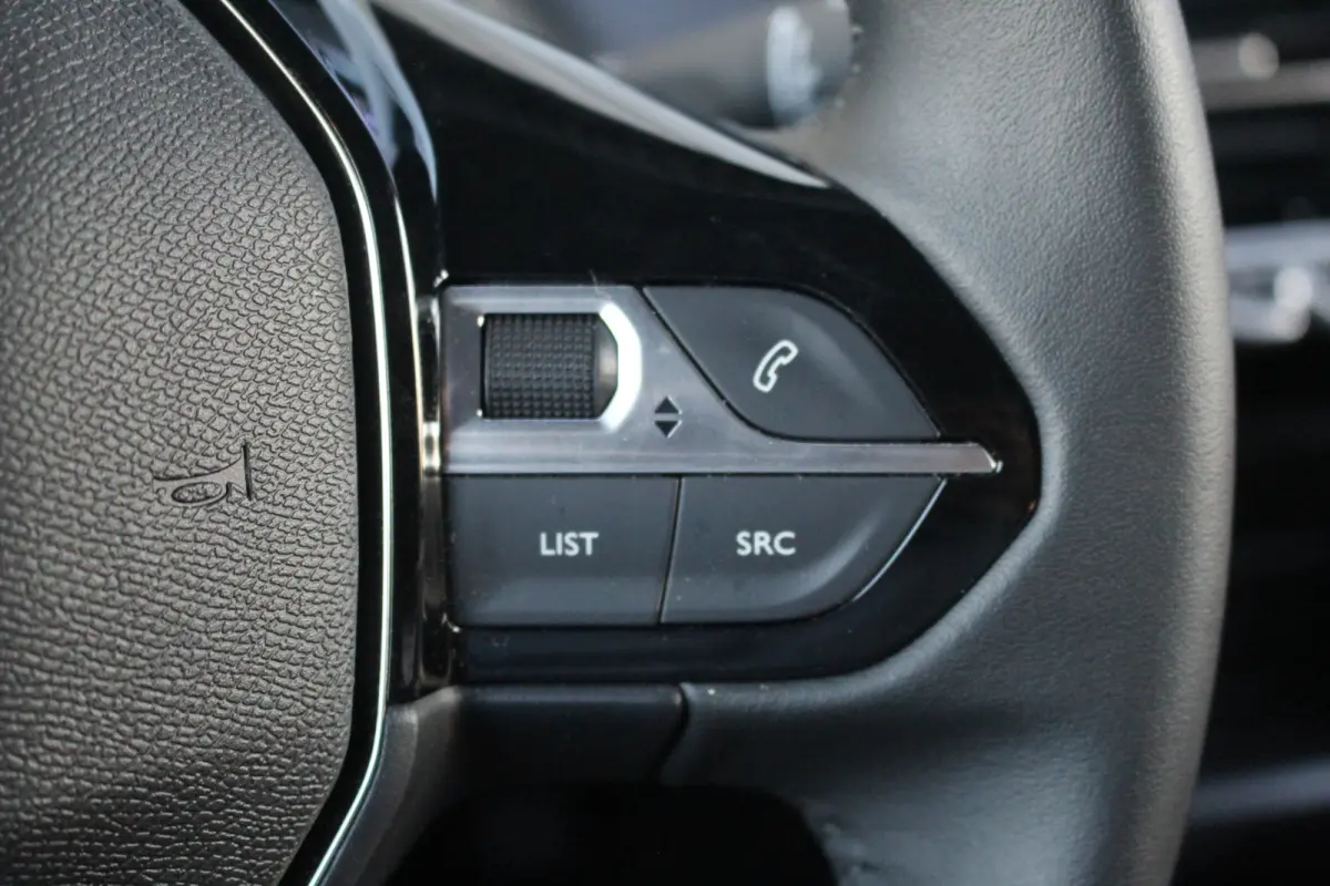 1.2 Hybrid 110 e-DCS6 Allure | Drive Assist | Camera V+A | Dodehoeksens. | Navi | LED | Carplay | Drive Assist | Camera V+A | Dodehoeksens. | Navi | LED | Carplay |