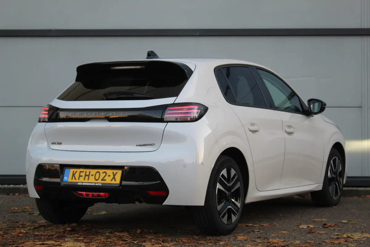 1.2 Hybrid 110 e-DCS6 Allure | Drive Assist | Camera V+A | Dodehoeksens. | Navi | LED | Carplay | Drive Assist | Camera V+A | Dodehoeksens. | Navi | LED | Carplay |
