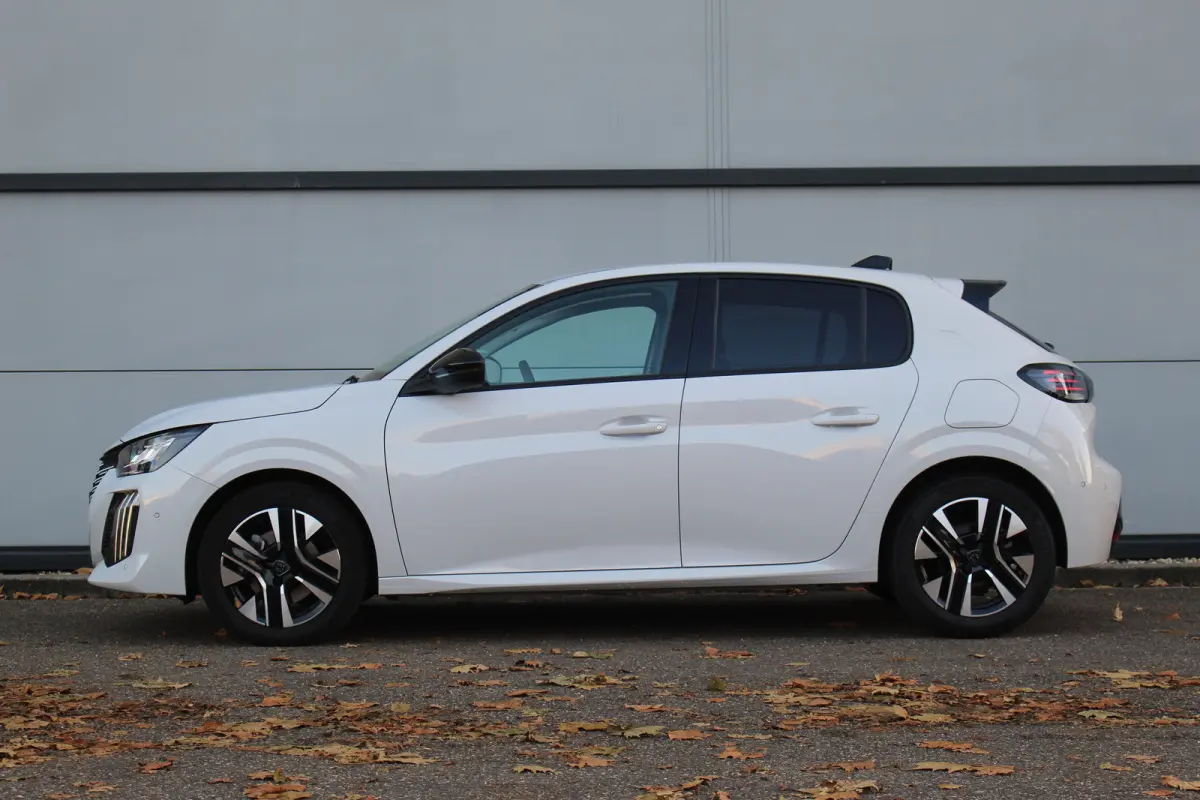 1.2 Hybrid 110 e-DCS6 Allure | Drive Assist | Camera V+A | Dodehoeksens. | Navi | LED | Carplay | Drive Assist | Camera V+A | Dodehoeksens. | Navi | LED | Carplay |