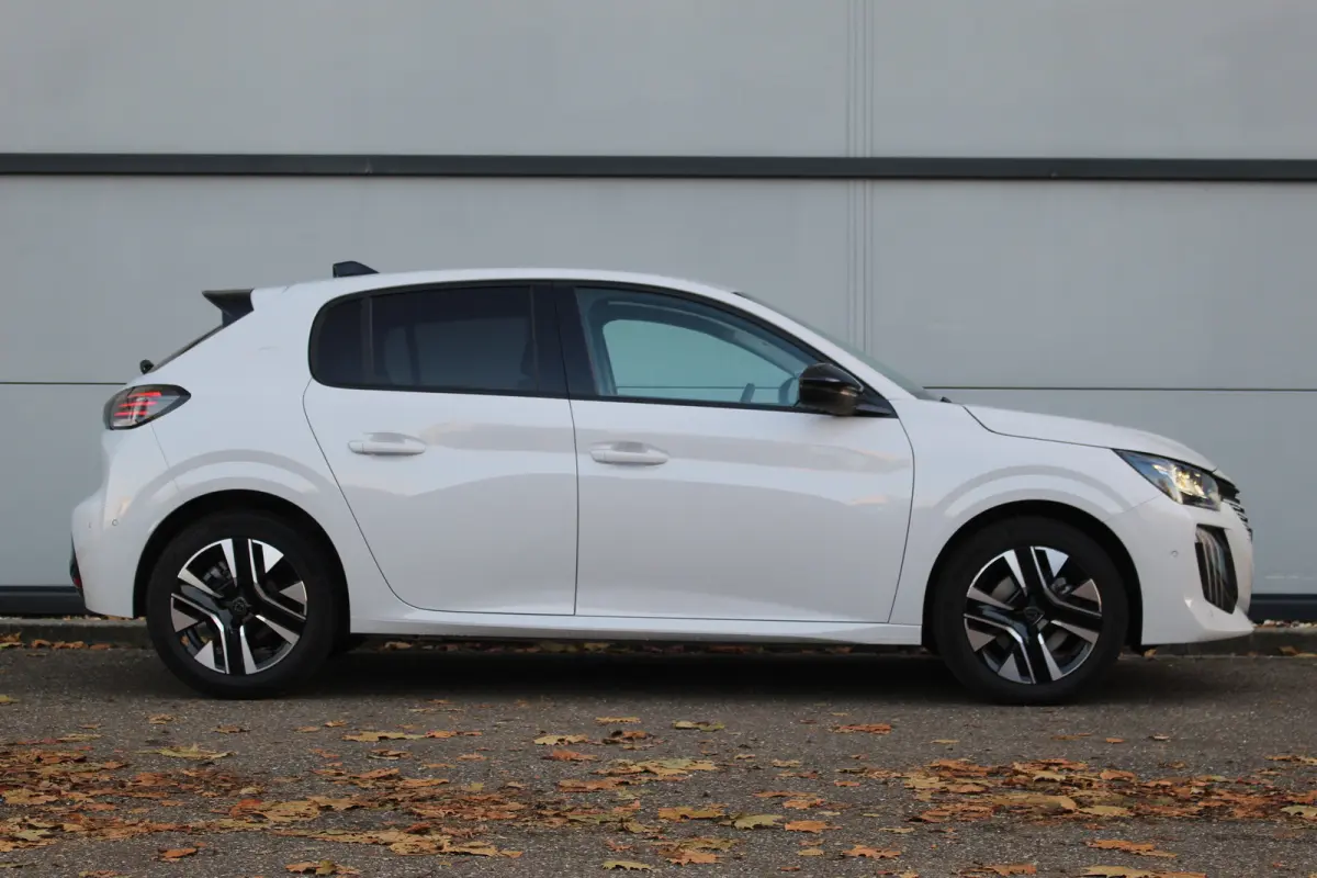 1.2 Hybrid 110 e-DCS6 Allure | Drive Assist | Camera V+A | Dodehoeksens. | Navi | LED | Carplay | Drive Assist | Camera V+A | Dodehoeksens. | Navi | LED | Carplay |
