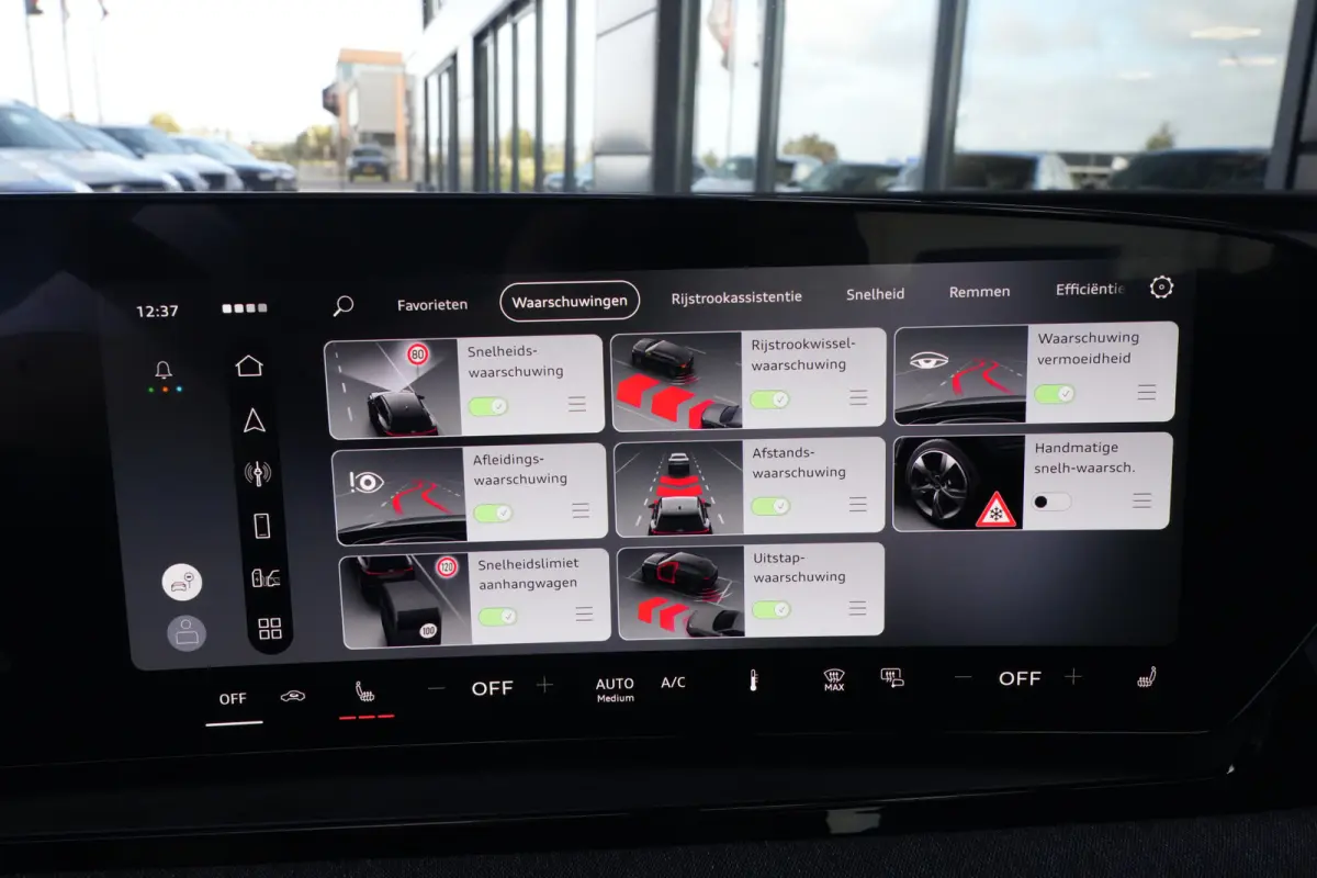 S edition quattro 100 kWh | 428 PK | Panoramadak | Trekhaak | 360 camera | Audi Q6 e-tron S edition quattro met 428 PK en een volledig elektrische aandrijflijn met 100 kWh accupakket en quat