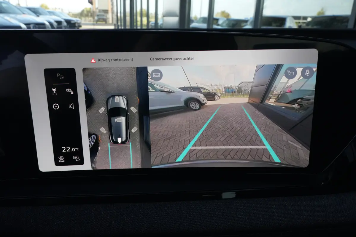 S edition quattro 100 kWh | 428 PK | Panoramadak | Trekhaak | 360 camera | Audi Q6 e-tron S edition quattro met 428 PK en een volledig elektrische aandrijflijn met 100 kWh accupakket en quat